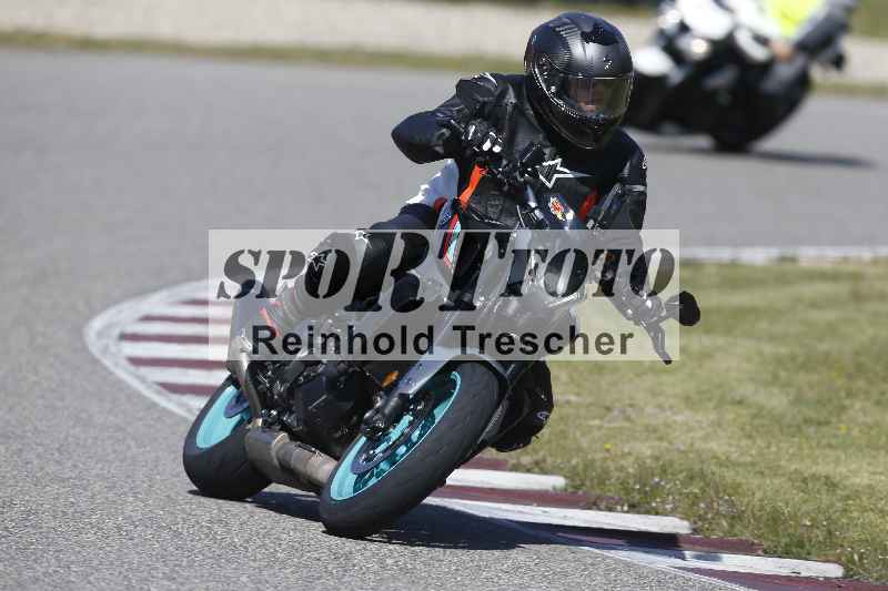 /01 02.04.2026 MAZ ADR/Gruppe gelb Gruppe gruen/unklar